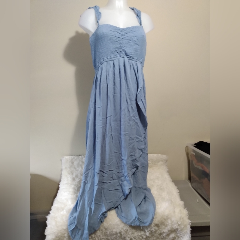 Cbrand woman's size large blue dress